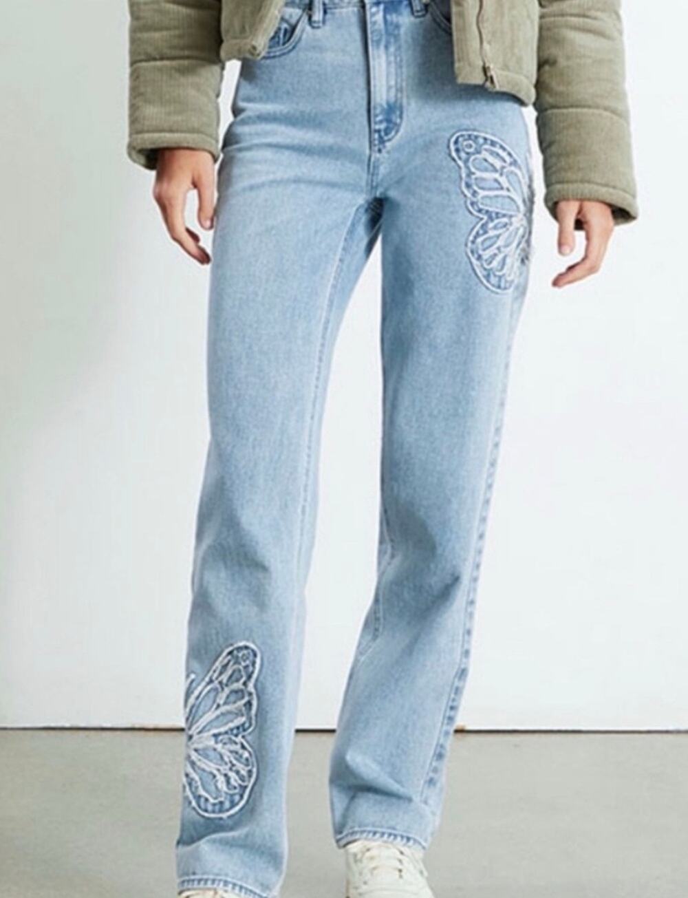 Pacsun 90’s Boyfriend Jeans Light Blue Embroidered Butterfly Patch Fairy Size 24